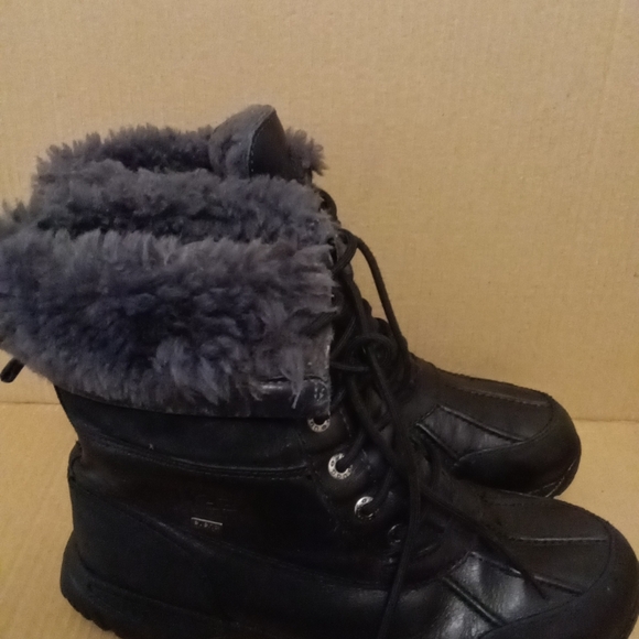 Ugg Men’s Size 9 Butte Black Leather Waterproof Vibrant Sheepskin Winter Boots # main image 8